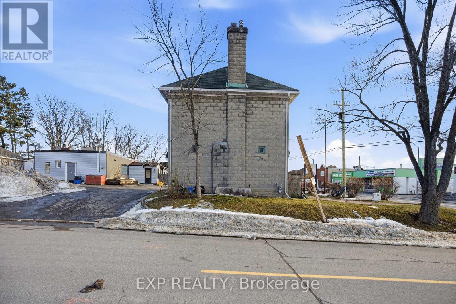 












1663 BANK STREET

,
Ottawa,




Ontario
K1V7Z2

