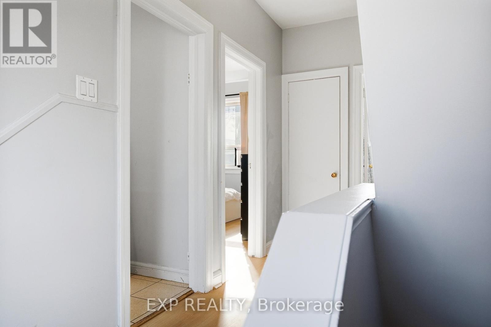 












1663 BANK STREET

,
Ottawa,




Ontario
K1V7Z2

