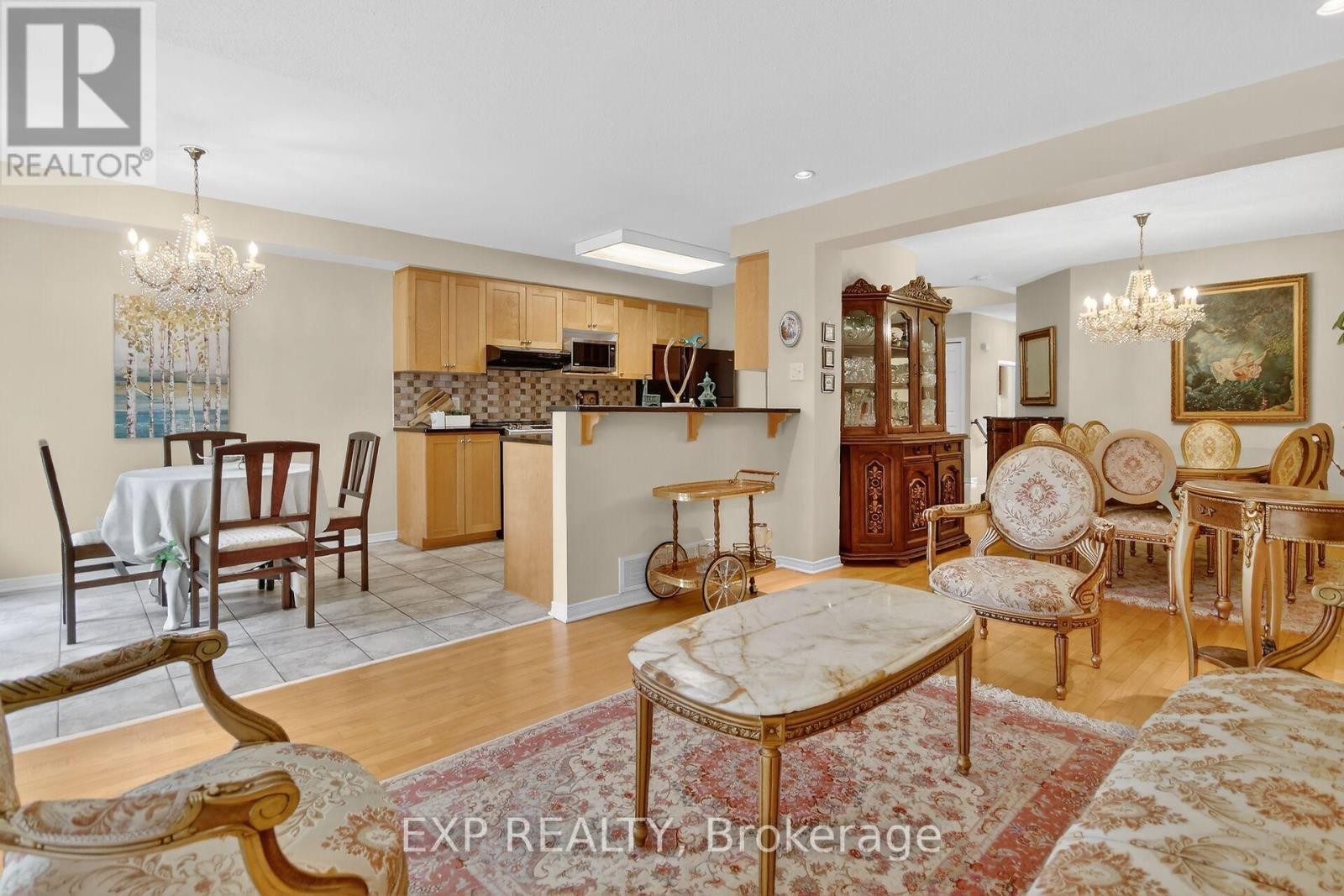 












304 GOLDRIDGE DRIVE

,
Ottawa,




Ontario
K2T1L1

