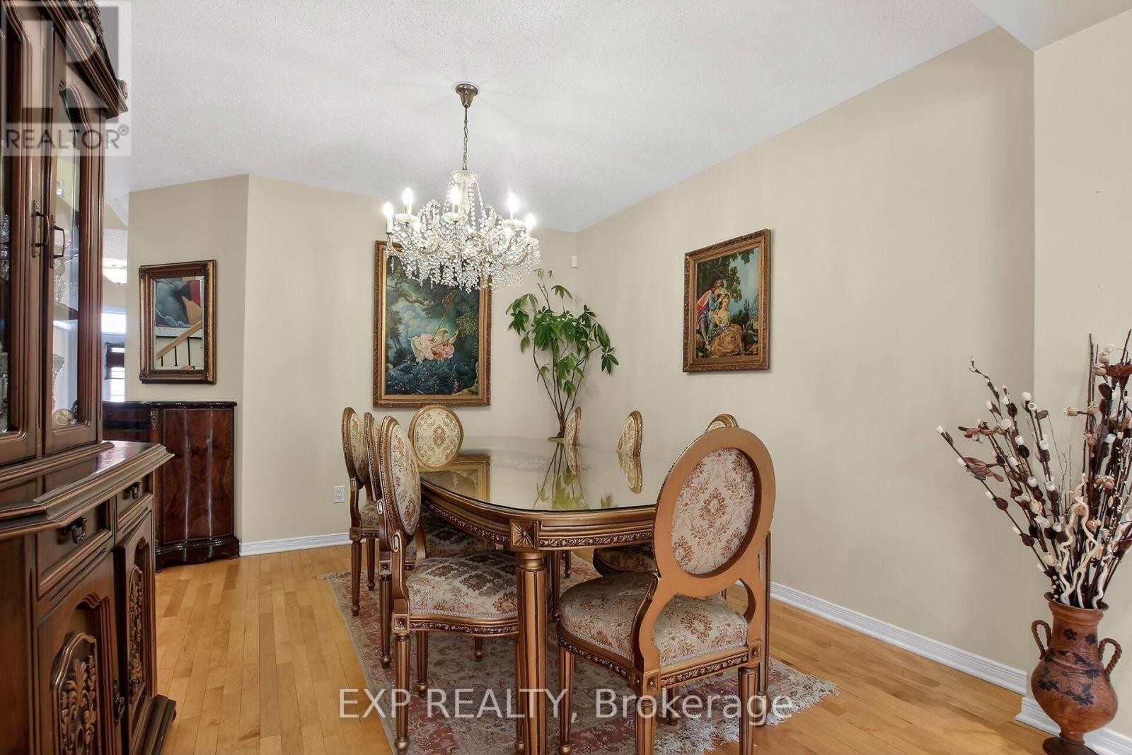 












304 GOLDRIDGE DRIVE

,
Ottawa,




Ontario
K2T1L1

