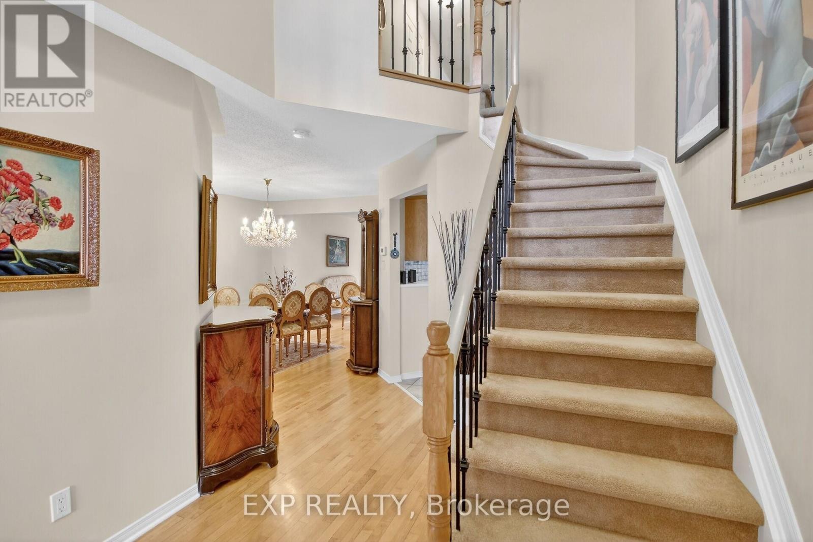 












304 GOLDRIDGE DRIVE

,
Ottawa,




Ontario
K2T1L1

