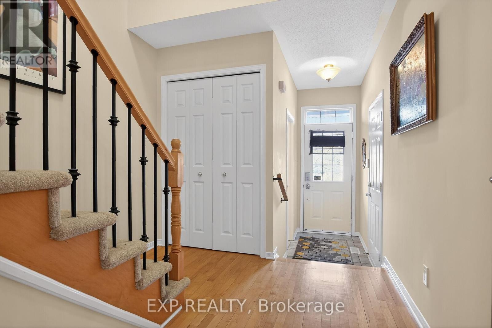 












304 GOLDRIDGE DRIVE

,
Ottawa,




Ontario
K2T1L1

