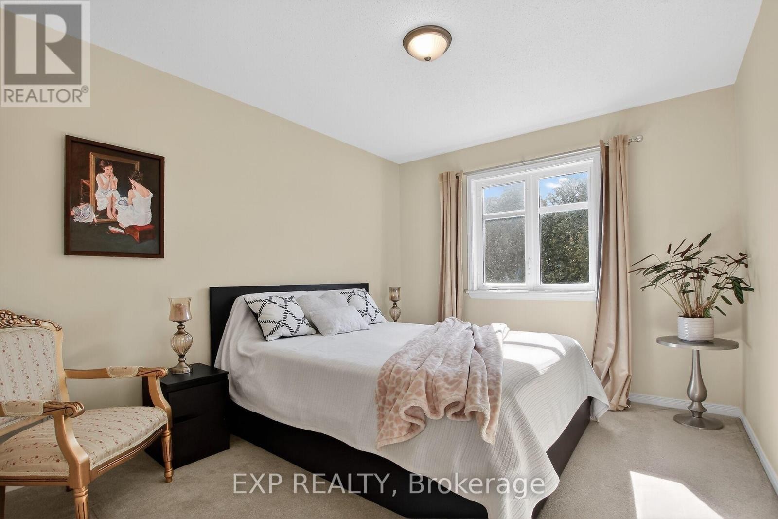 












304 GOLDRIDGE DRIVE

,
Ottawa,




Ontario
K2T1L1

