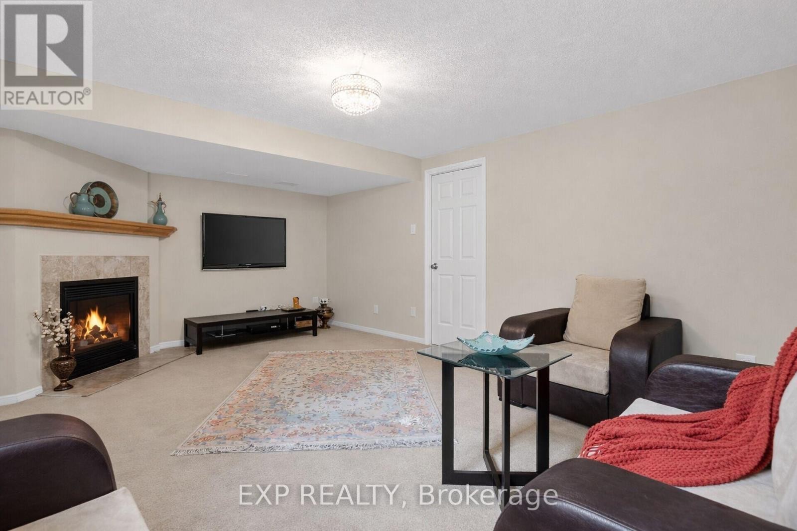 












304 GOLDRIDGE DRIVE

,
Ottawa,




Ontario
K2T1L1

