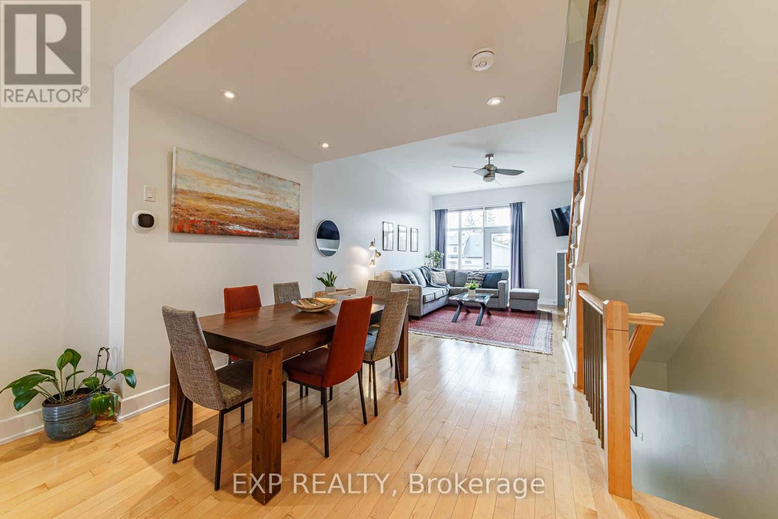 












D - 63 YOUNG STREET

,
Ottawa,




Ontario
K1S5T5

