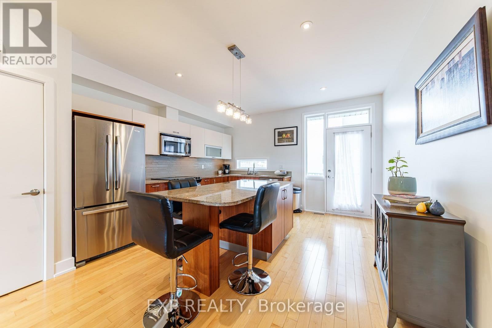 












D - 63 YOUNG STREET

,
Ottawa,




Ontario
K1S5T5

