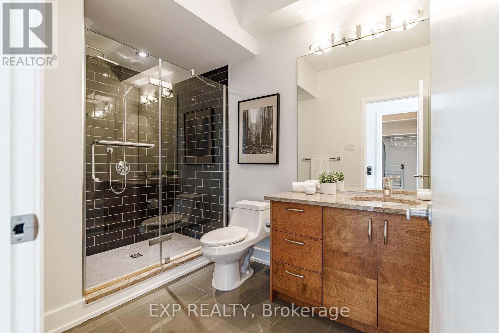 












D - 63 YOUNG STREET

,
Ottawa,




Ontario
K1S5T5

