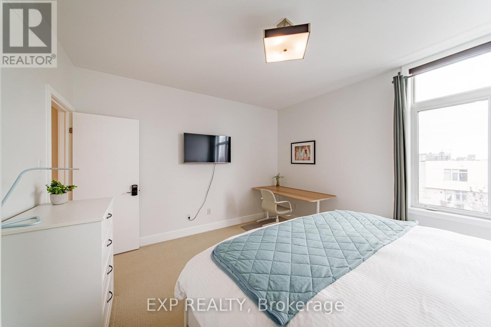 












D - 63 YOUNG STREET

,
Ottawa,




Ontario
K1S5T5

