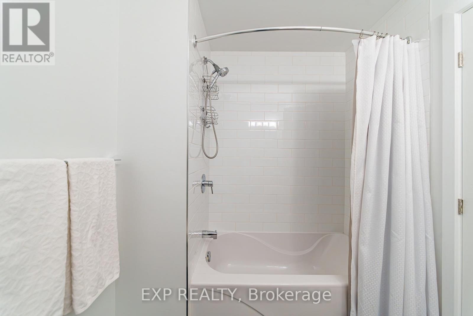 












D - 63 YOUNG STREET

,
Ottawa,




Ontario
K1S5T5

