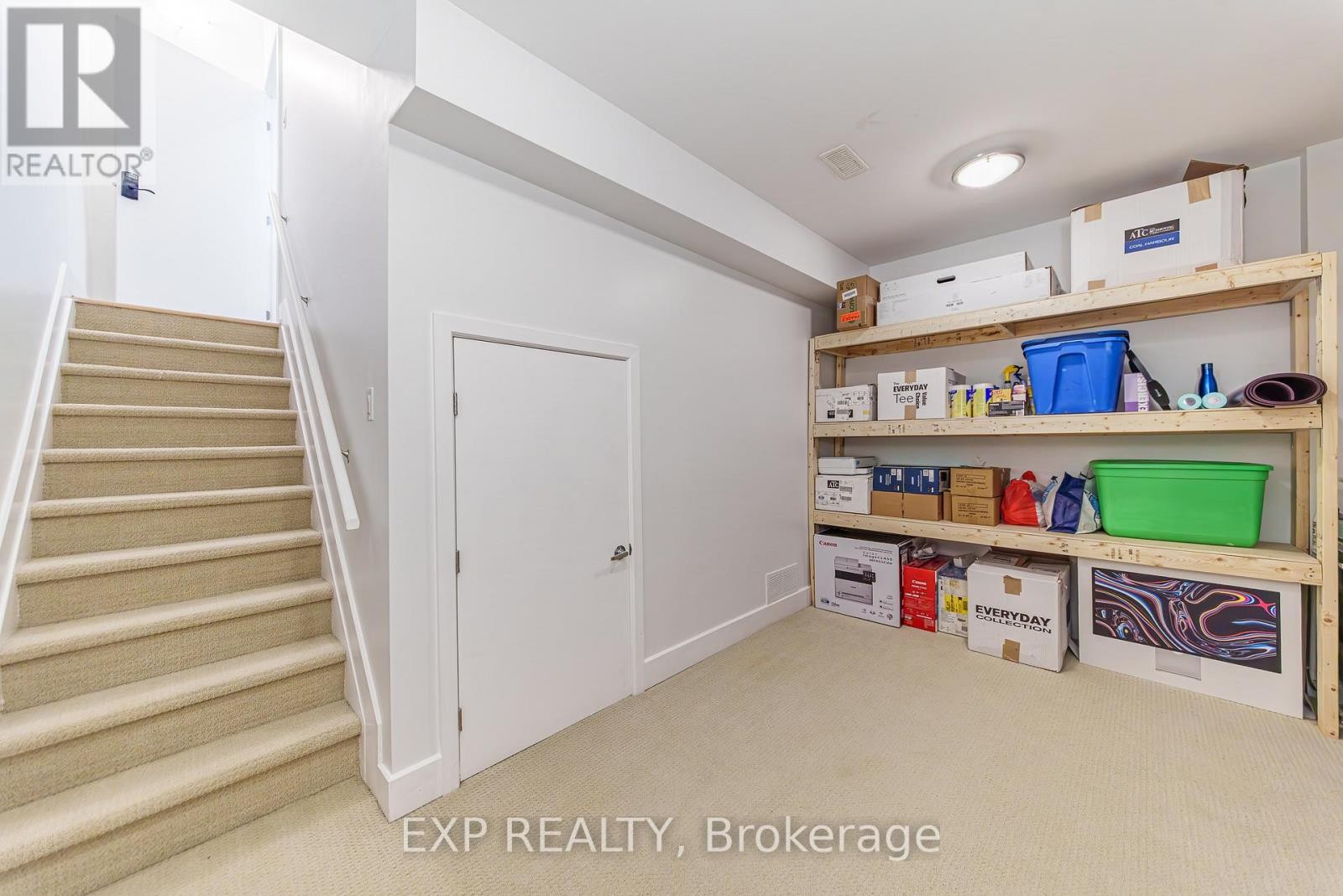 












D - 63 YOUNG STREET

,
Ottawa,




Ontario
K1S5T5

