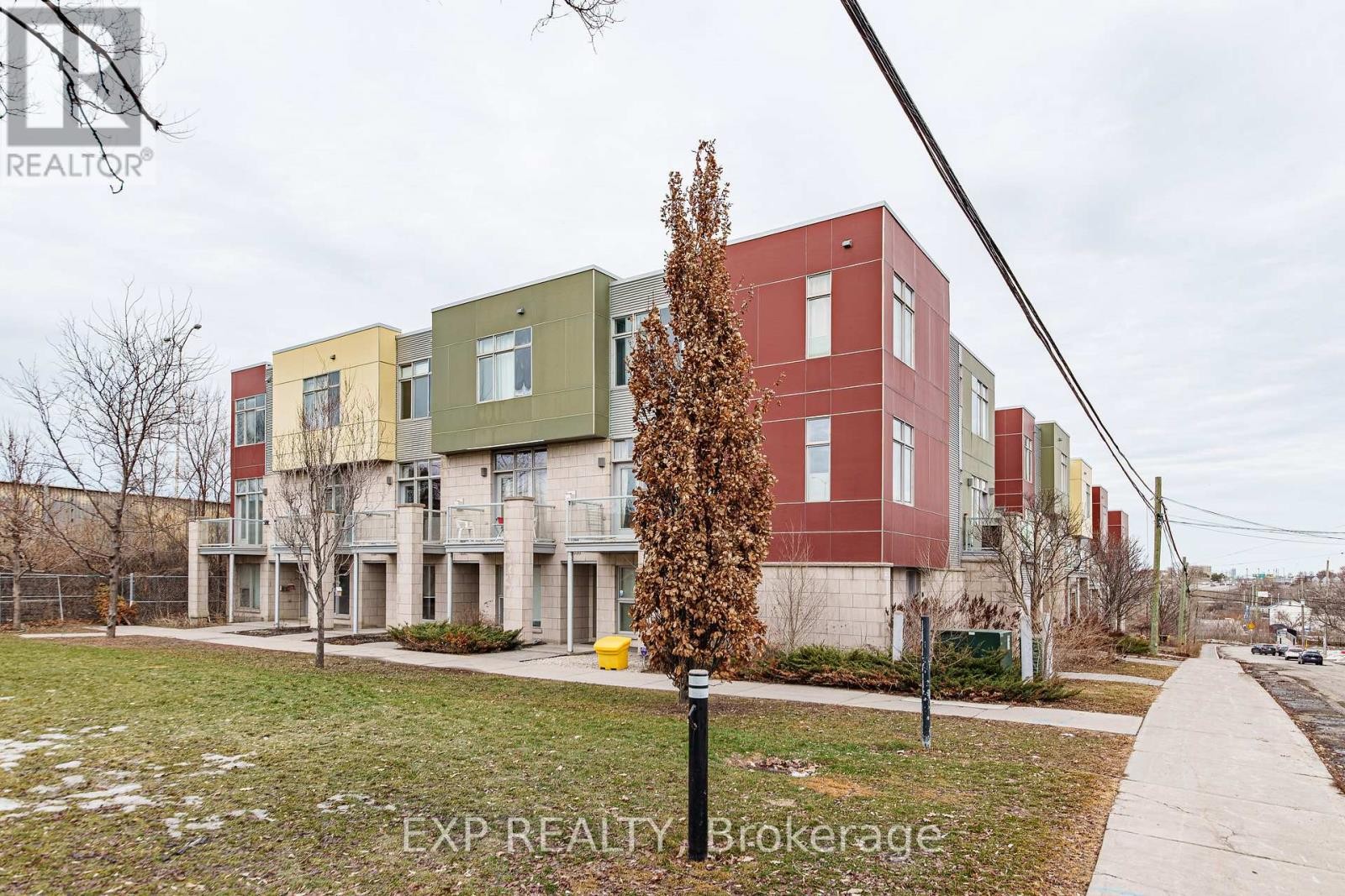 












D - 63 YOUNG STREET

,
Ottawa,




Ontario
K1S5T5

