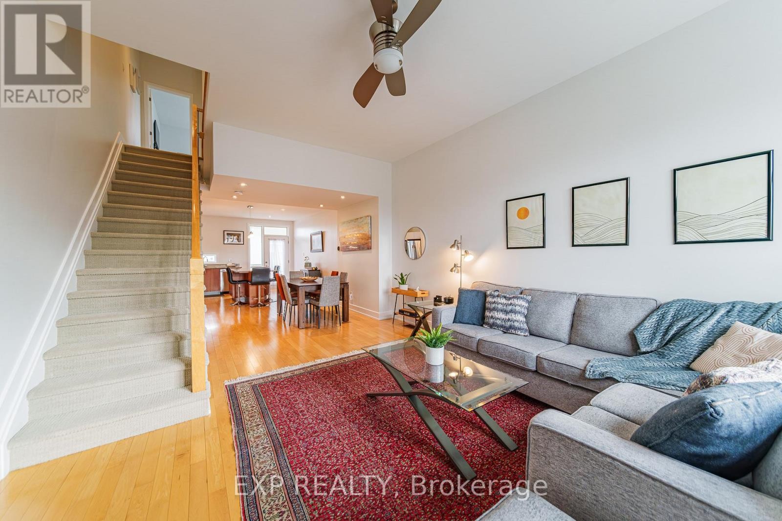 












D - 63 YOUNG STREET

,
Ottawa,




Ontario
K1S5T5

