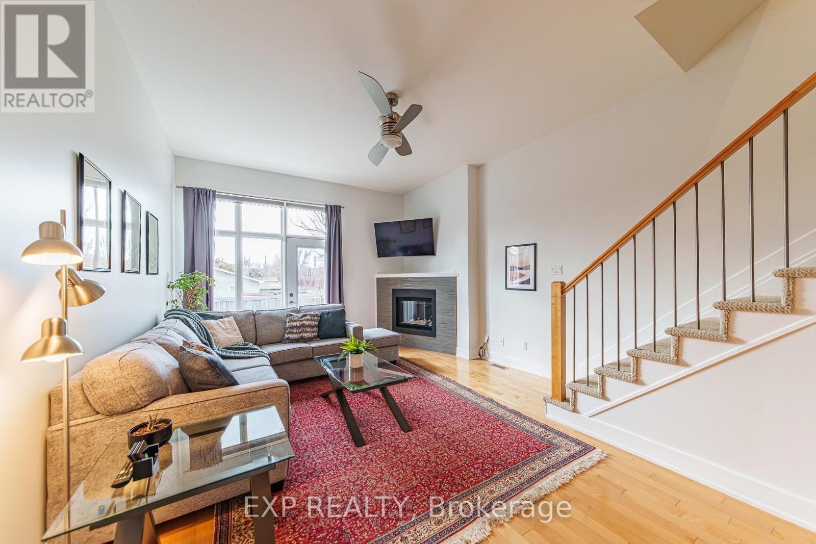 












D - 63 YOUNG STREET

,
Ottawa,




Ontario
K1S5T5

