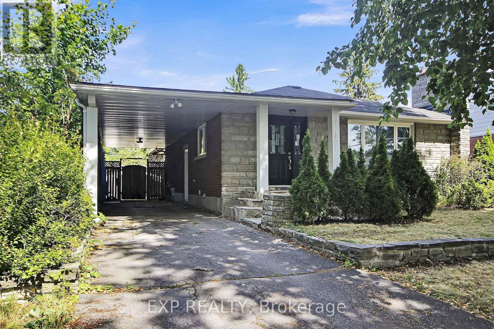 












2247 MIRAMICHI STREET

,
Ottawa,




Ontario
K2C0Z1

