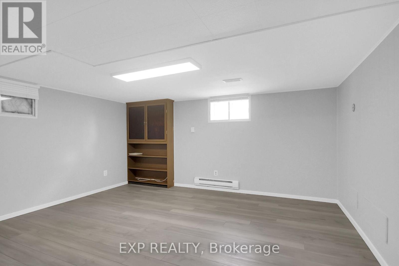 












2247 MIRAMICHI STREET

,
Ottawa,




Ontario
K2C0Z1

