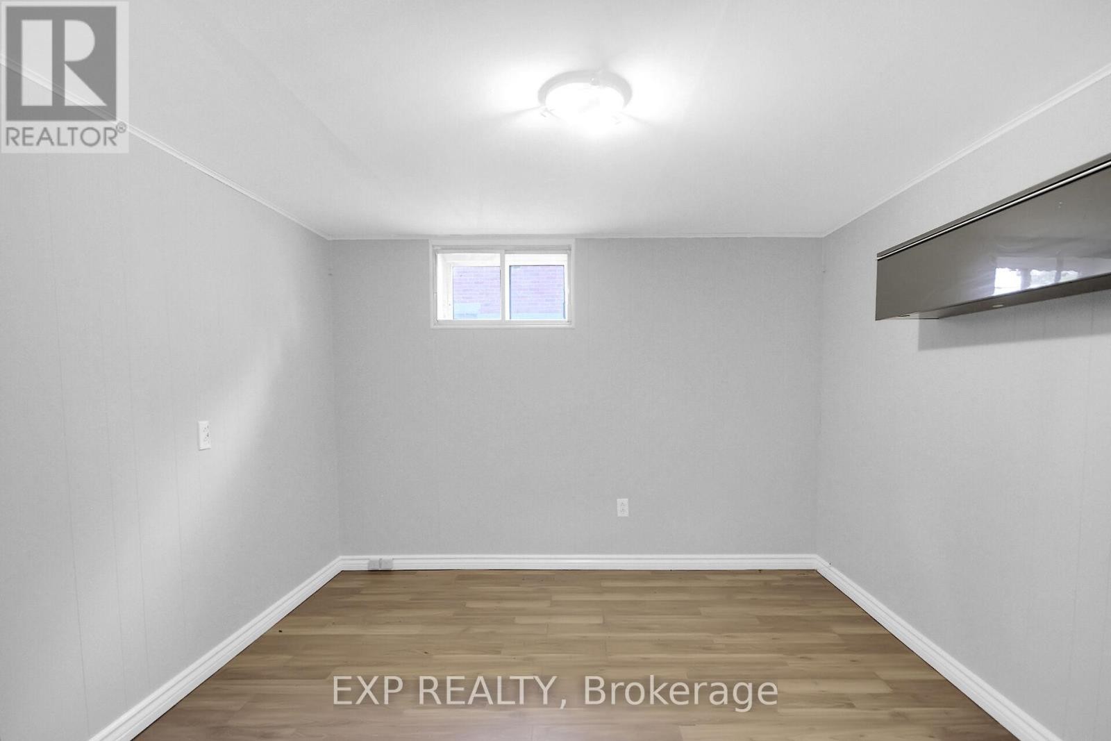 












2247 MIRAMICHI STREET

,
Ottawa,




Ontario
K2C0Z1

