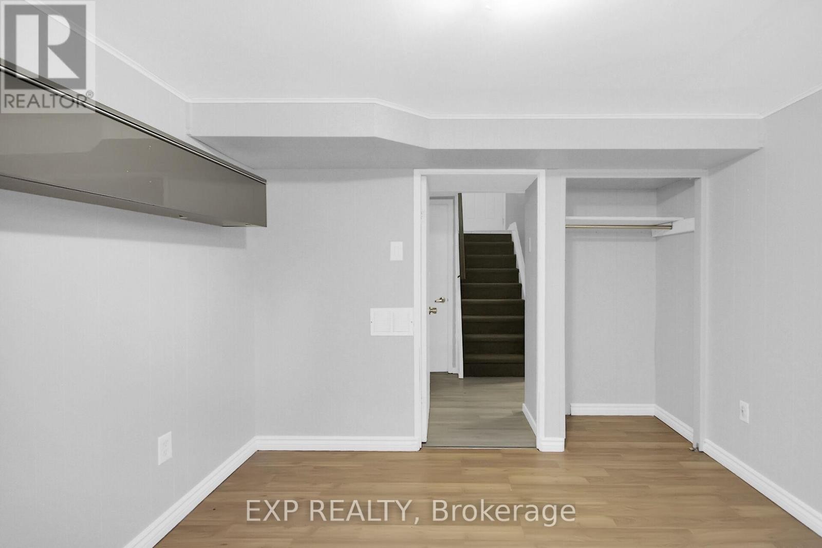 












2247 MIRAMICHI STREET

,
Ottawa,




Ontario
K2C0Z1

