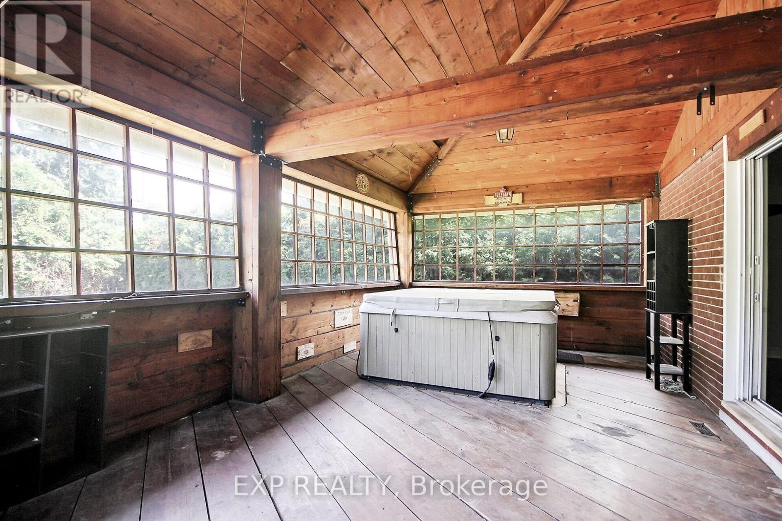 












2247 MIRAMICHI STREET

,
Ottawa,




Ontario
K2C0Z1

