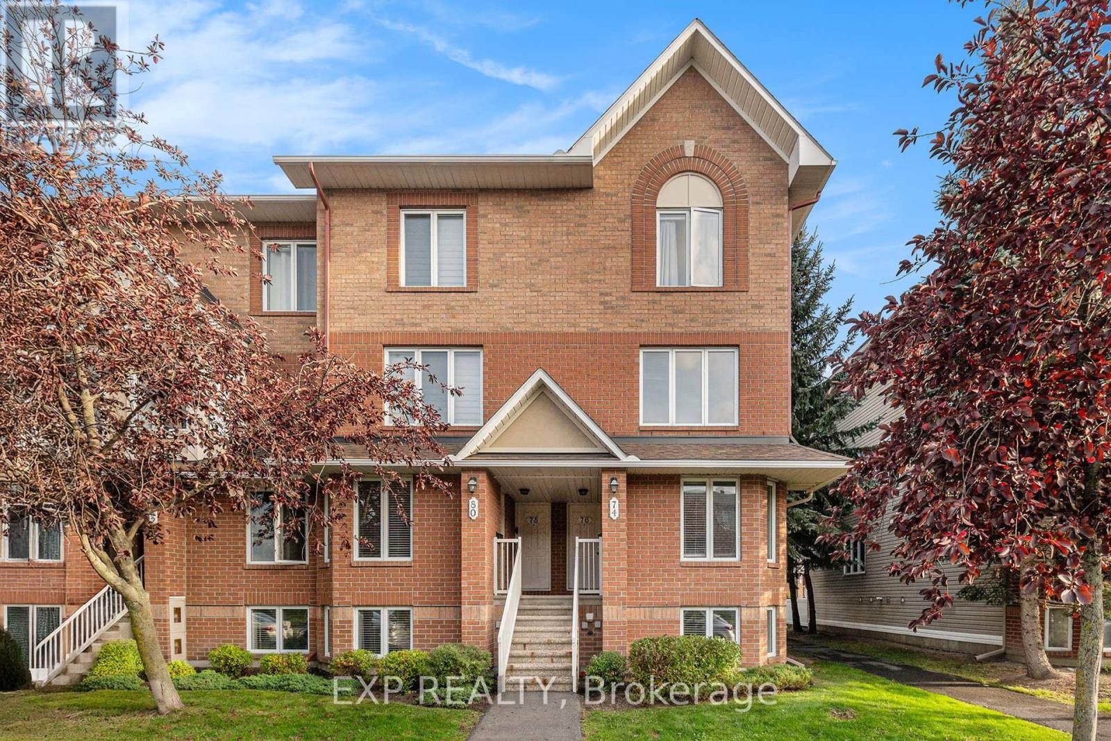 












74 LAKEPOINTE DRIVE

,
Ottawa,




Ontario
K4A5E5

