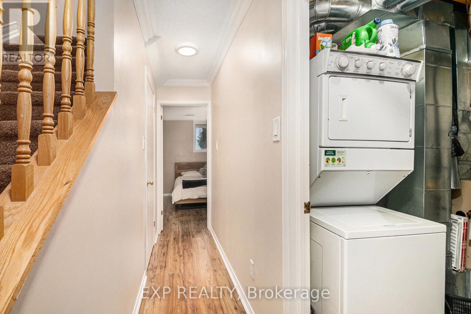 












74 LAKEPOINTE DRIVE

,
Ottawa,




Ontario
K4A5E5

