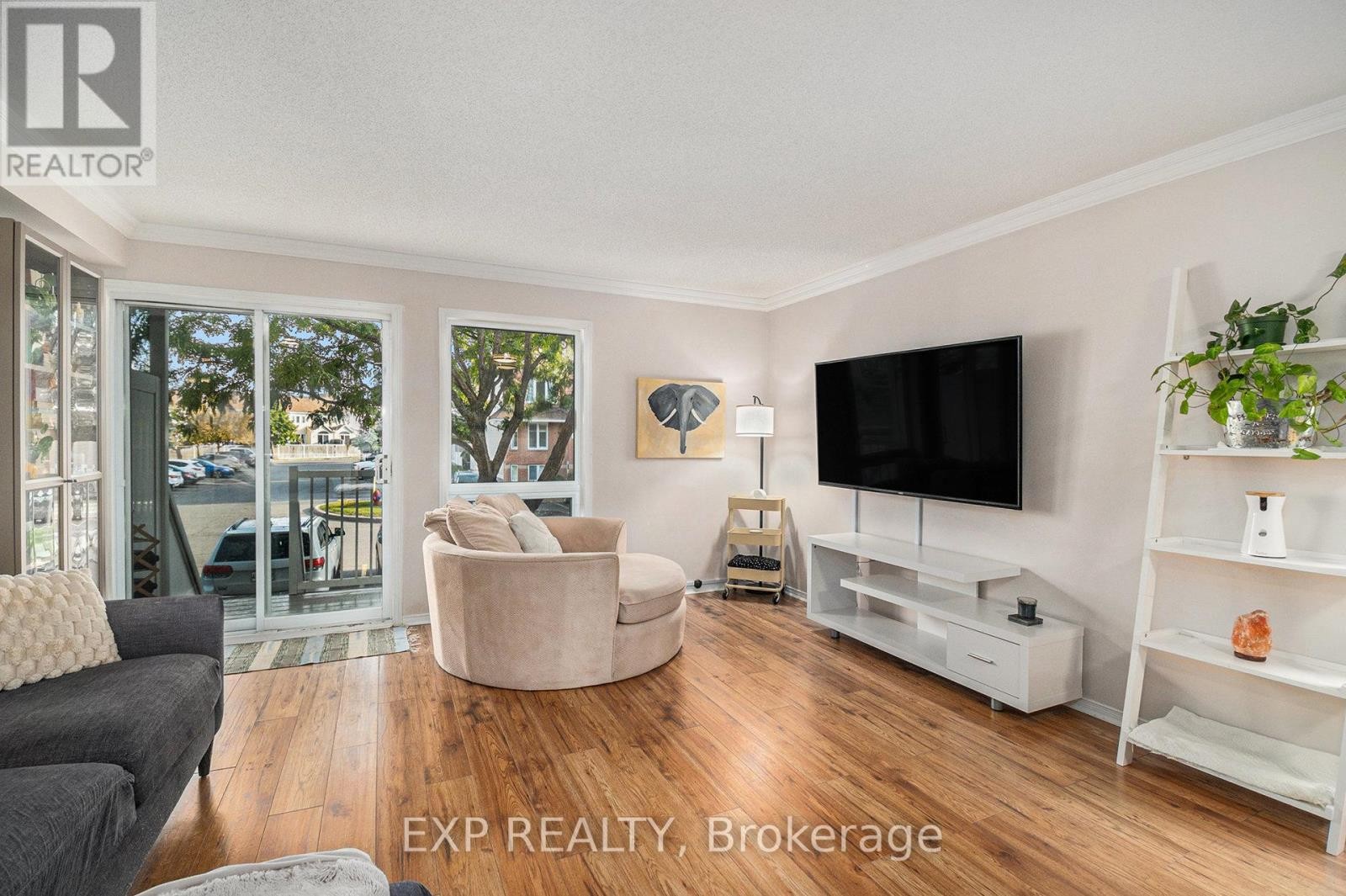 












74 LAKEPOINTE DRIVE

,
Ottawa,




Ontario
K4A5E5

