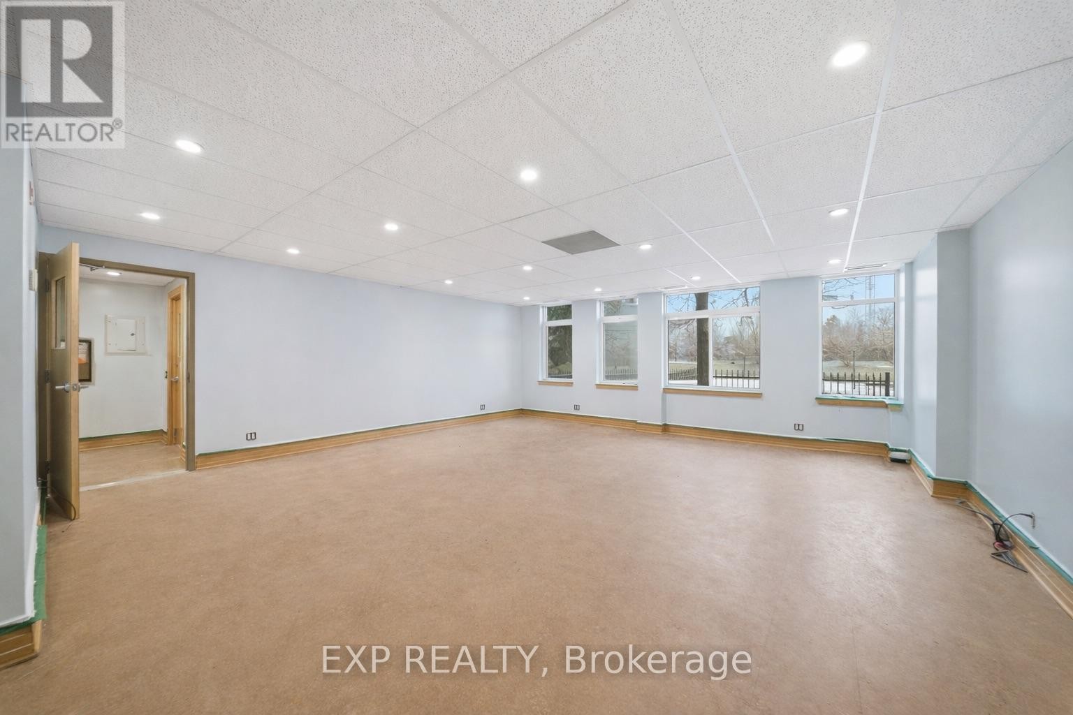 












218 - 205 BOLTON STREET

,
Ottawa,




Ontario
K1N1K7

