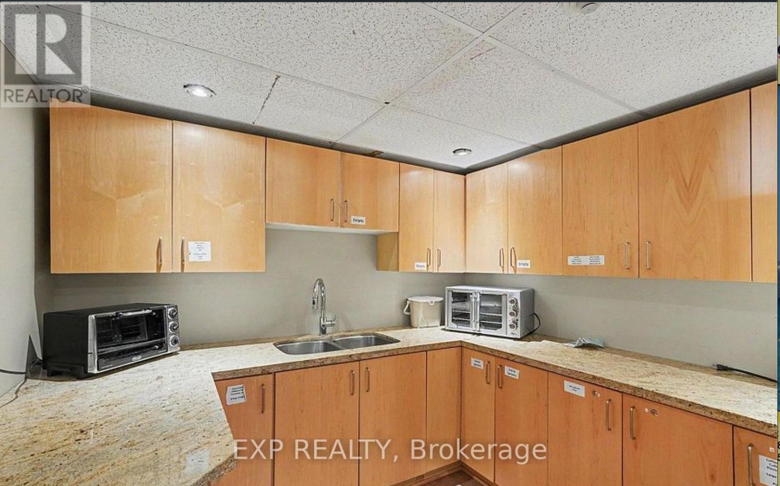 












218 - 205 BOLTON STREET

,
Ottawa,




Ontario
K1N1K7

