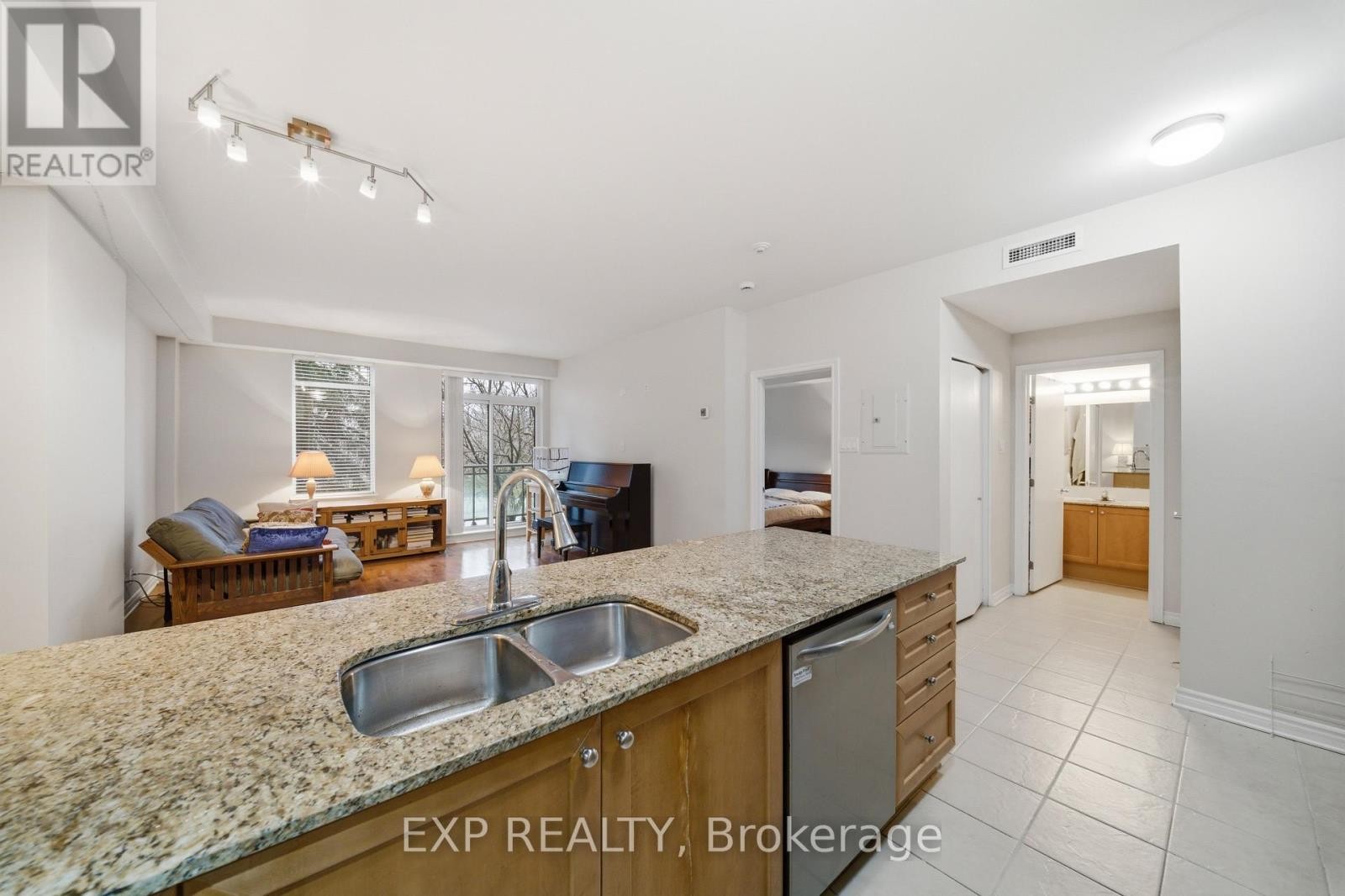 












218 - 205 BOLTON STREET

,
Ottawa,




Ontario
K1N1K7

