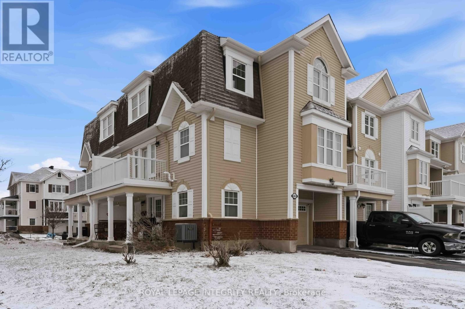 












425 GERARDIA LANE

,
Ottawa,




Ontario
K4A3T9

