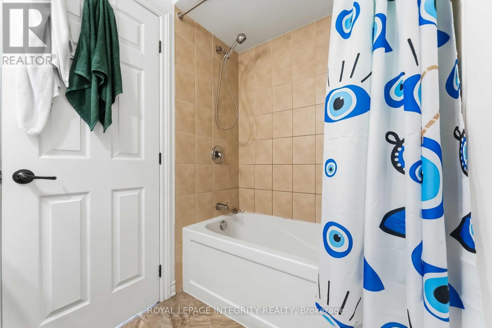 












425 GERARDIA LANE

,
Ottawa,




Ontario
K4A3T9

