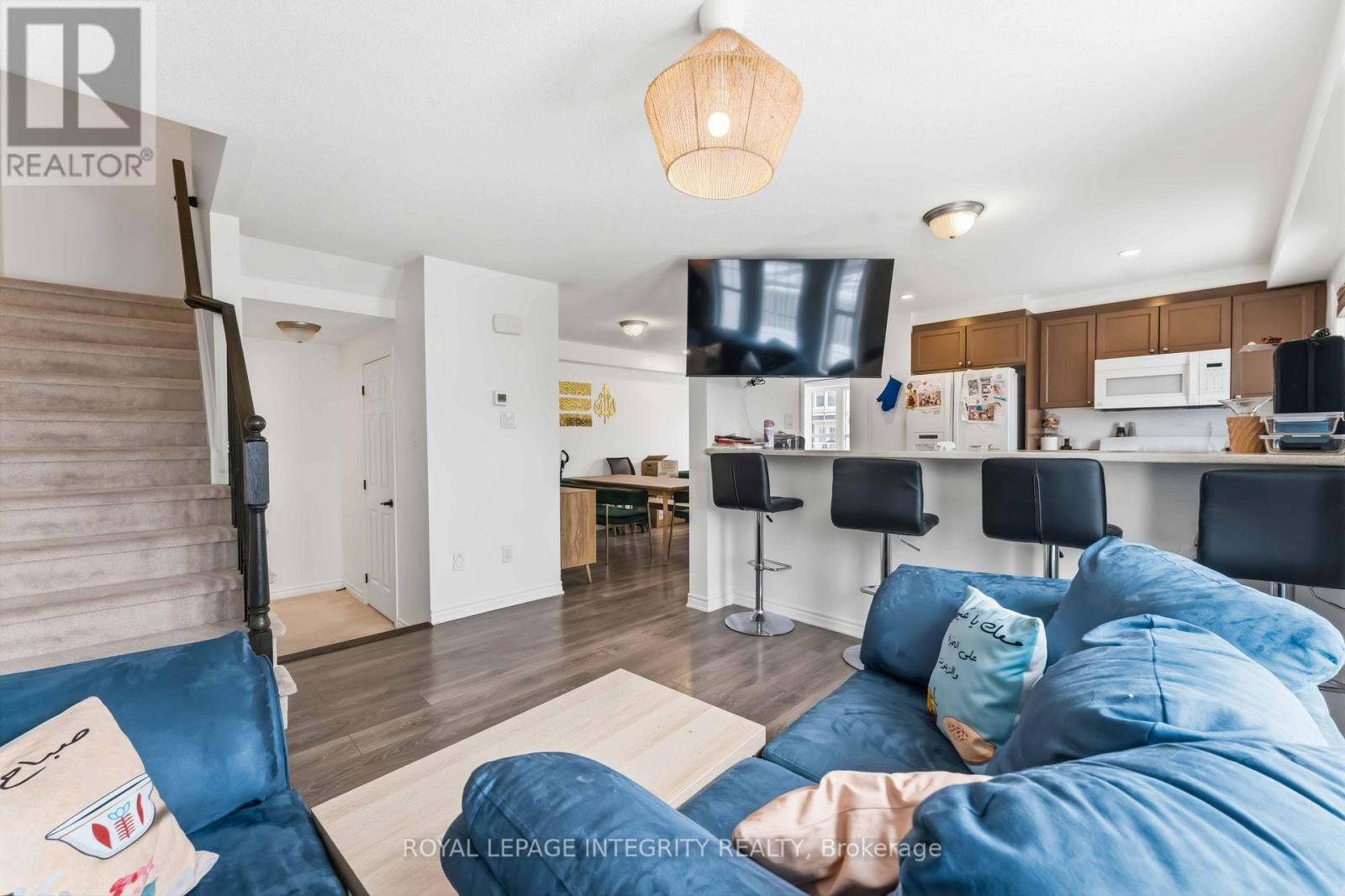 












425 GERARDIA LANE

,
Ottawa,




Ontario
K4A3T9

