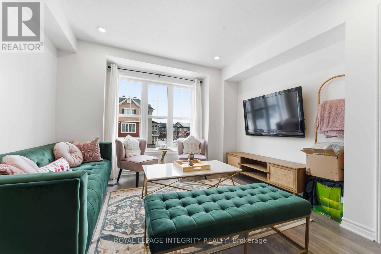 












425 GERARDIA LANE

,
Ottawa,




Ontario
K4A3T9

