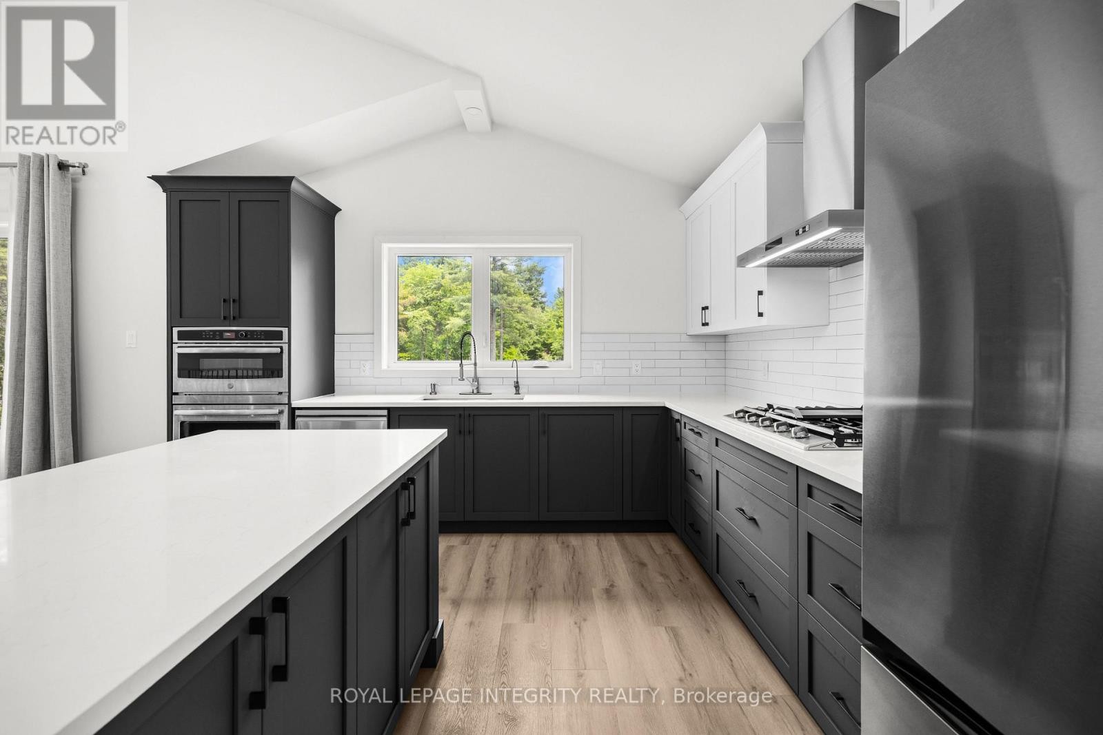 












292 JAMES ANDREW WAY

,
Beckwith,




Ontario
K7A4S7

