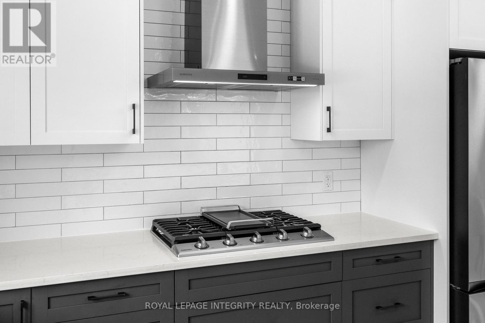 












292 JAMES ANDREW WAY

,
Beckwith,




Ontario
K7A4S7

