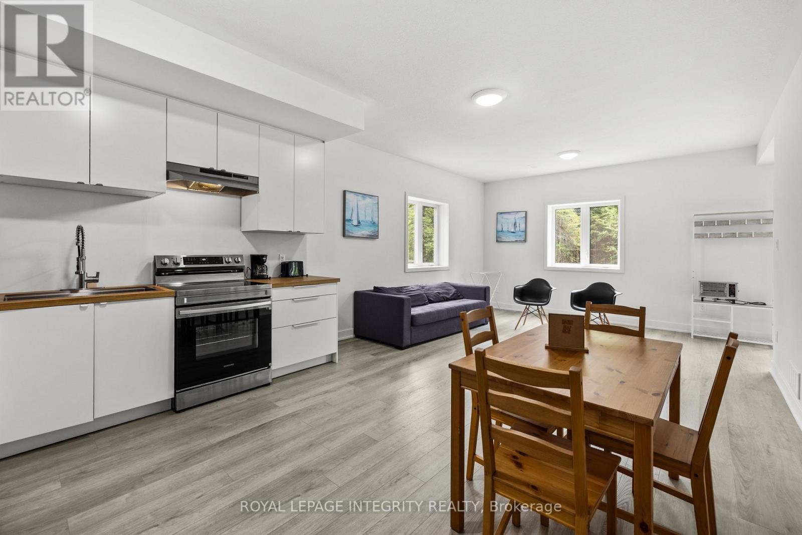 












292 JAMES ANDREW WAY

,
Beckwith,




Ontario
K7A4S7

