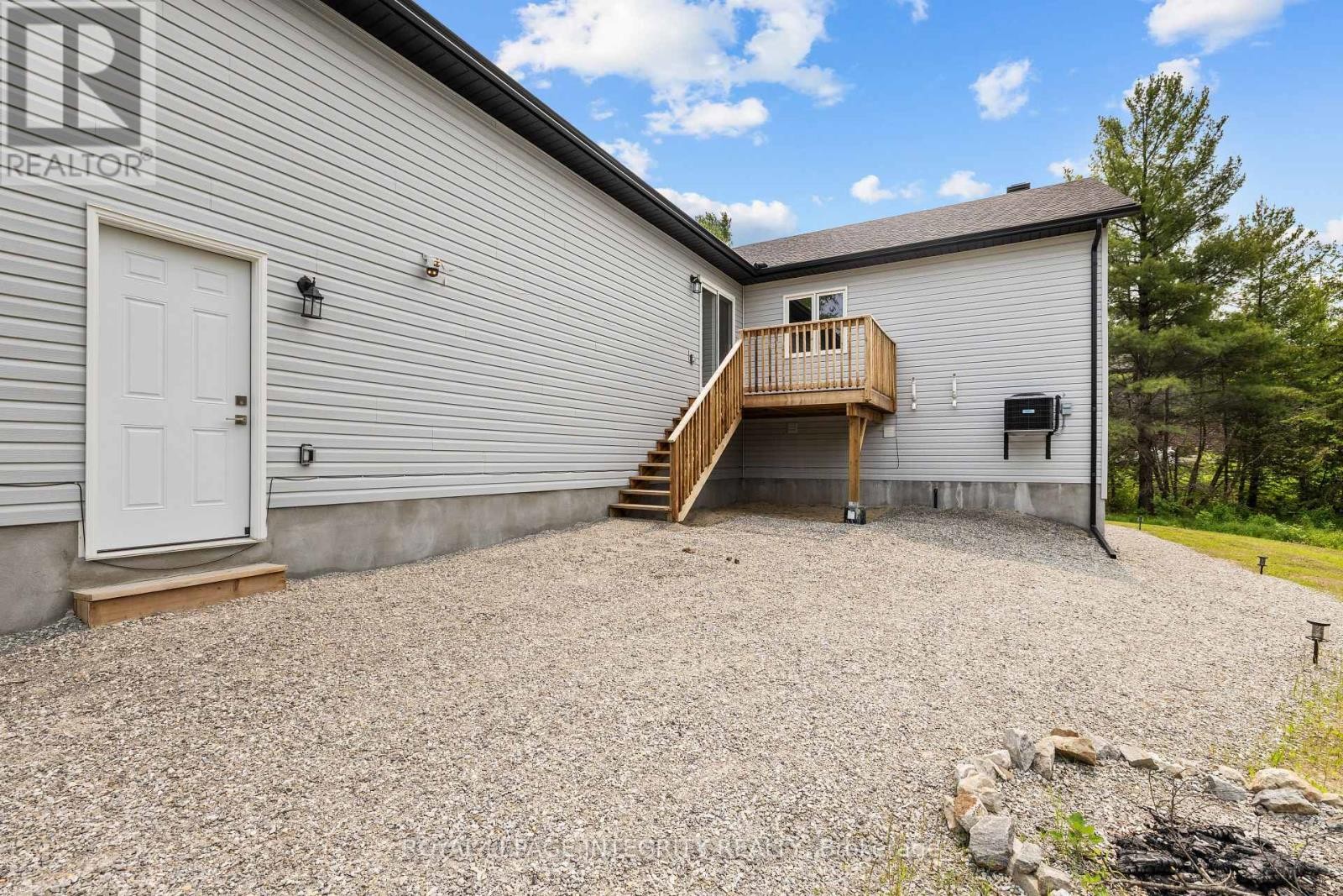 












292 JAMES ANDREW WAY

,
Beckwith,




Ontario
K7A4S7

