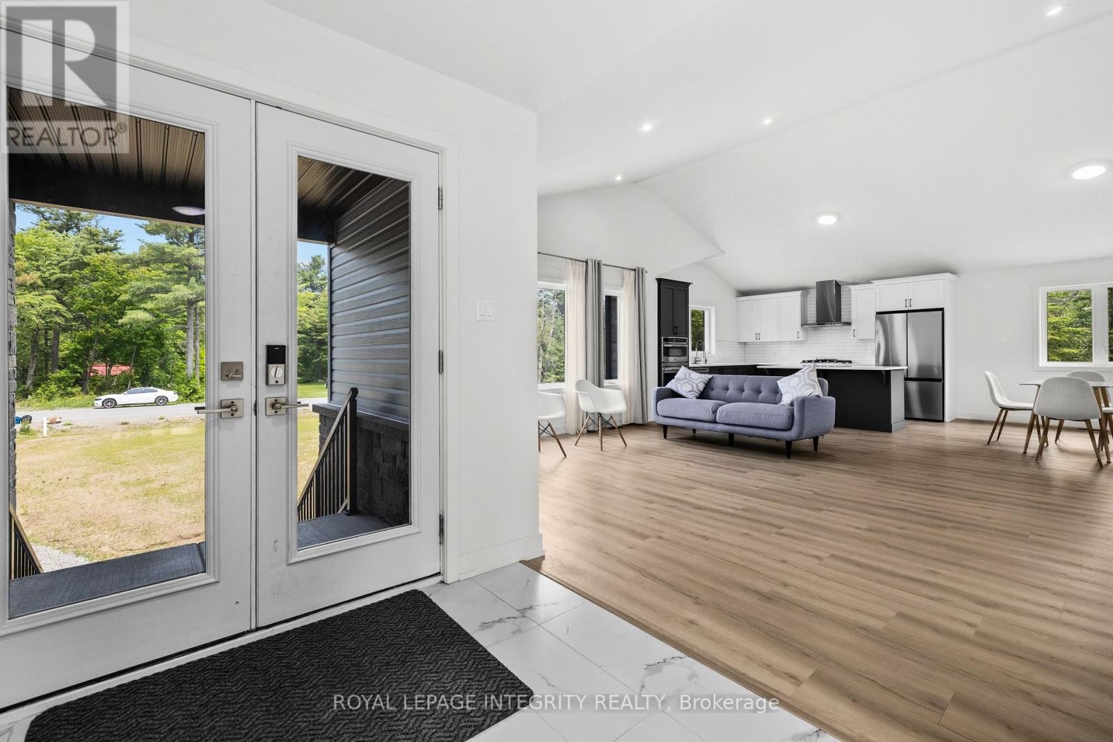 












292 JAMES ANDREW WAY

,
Beckwith,




Ontario
K7A4S7

