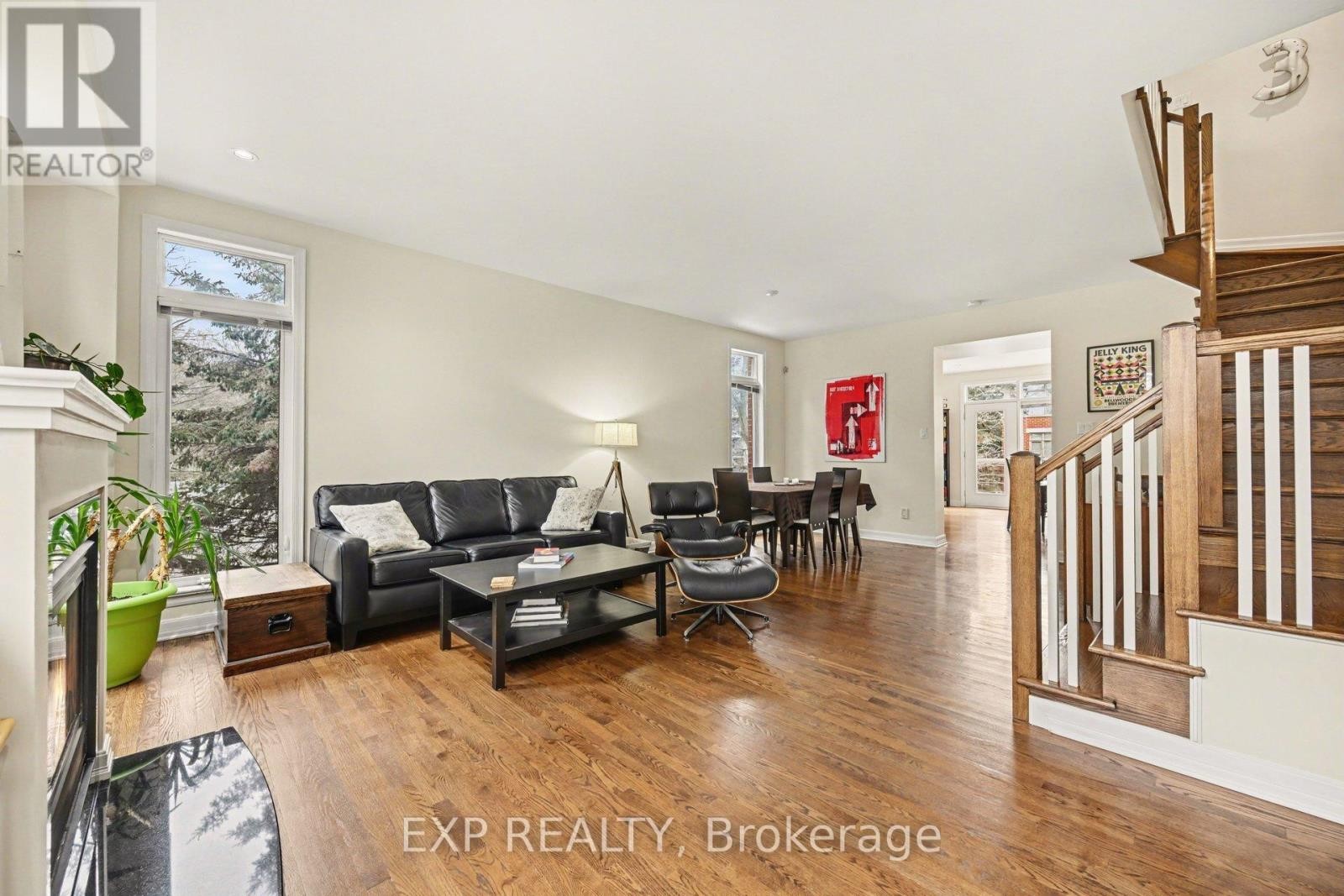 












51 CALLAGHAN PRIVATE

,
Ottawa,




Ontario
K2K0A6

