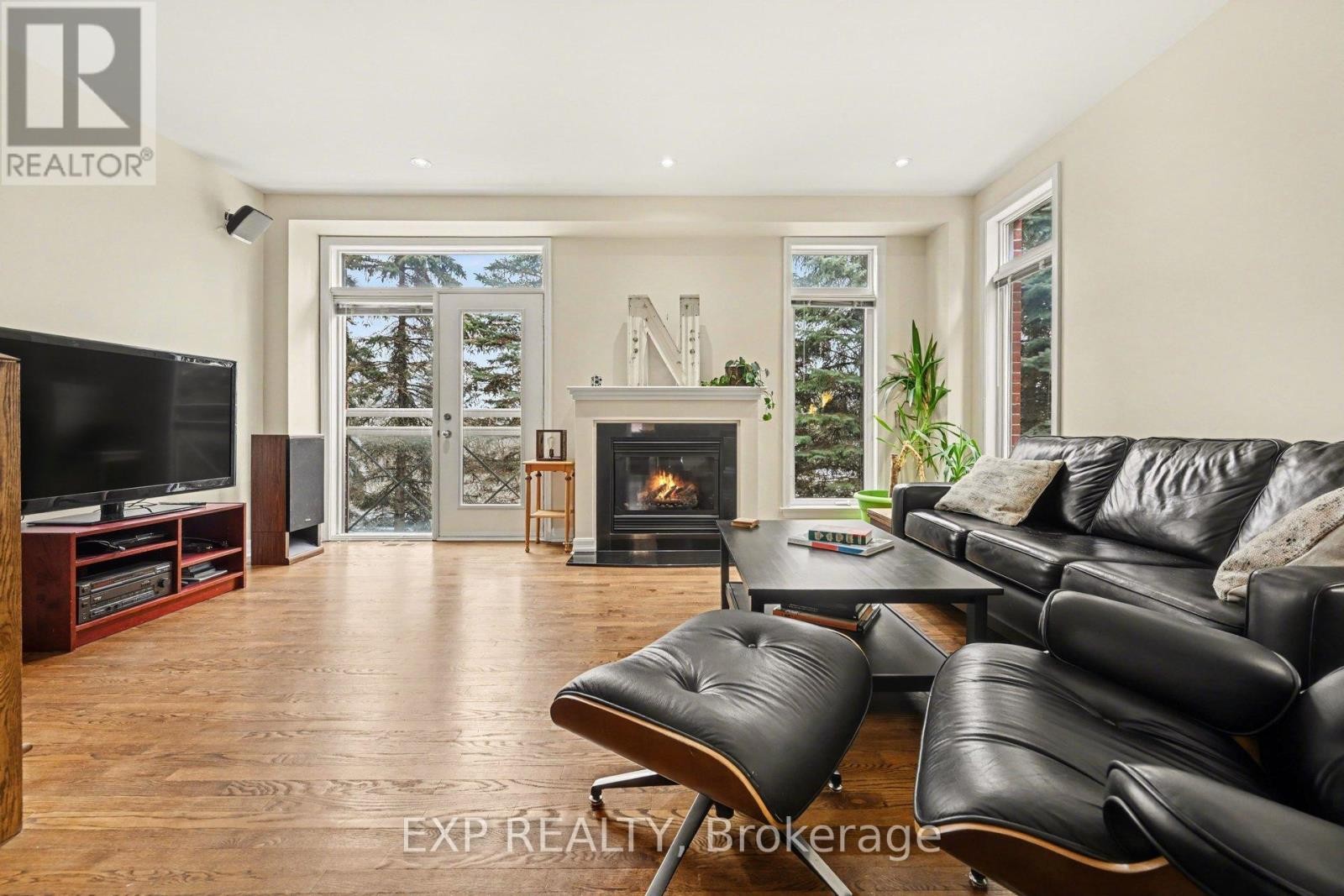 












51 CALLAGHAN PRIVATE

,
Ottawa,




Ontario
K2K0A6

