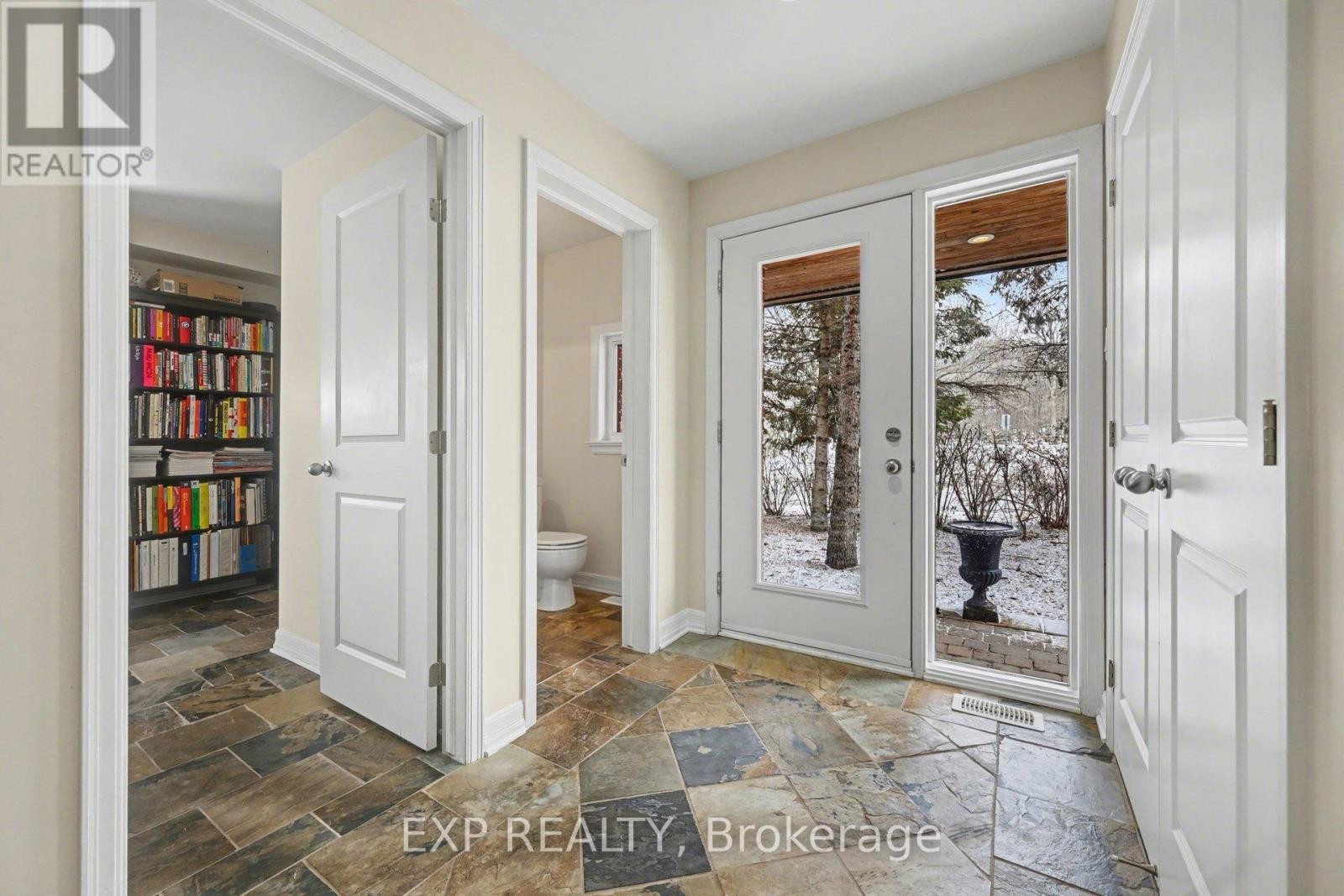 












51 CALLAGHAN PRIVATE

,
Ottawa,




Ontario
K2K0A6

