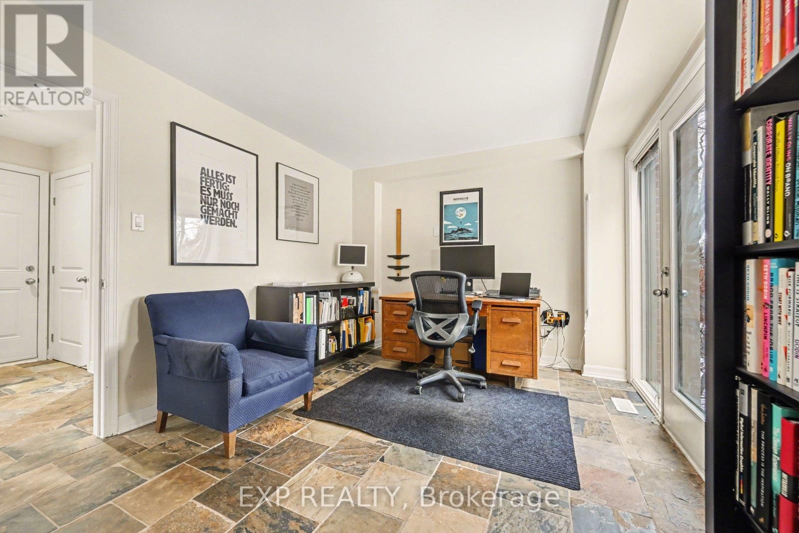 












51 CALLAGHAN PRIVATE

,
Ottawa,




Ontario
K2K0A6

