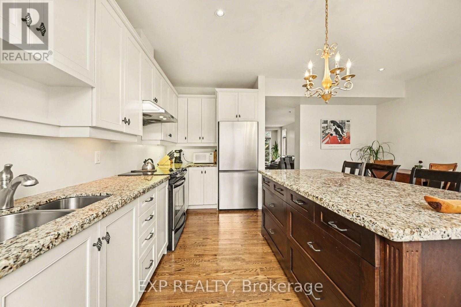 












51 CALLAGHAN PRIVATE

,
Ottawa,




Ontario
K2K0A6

