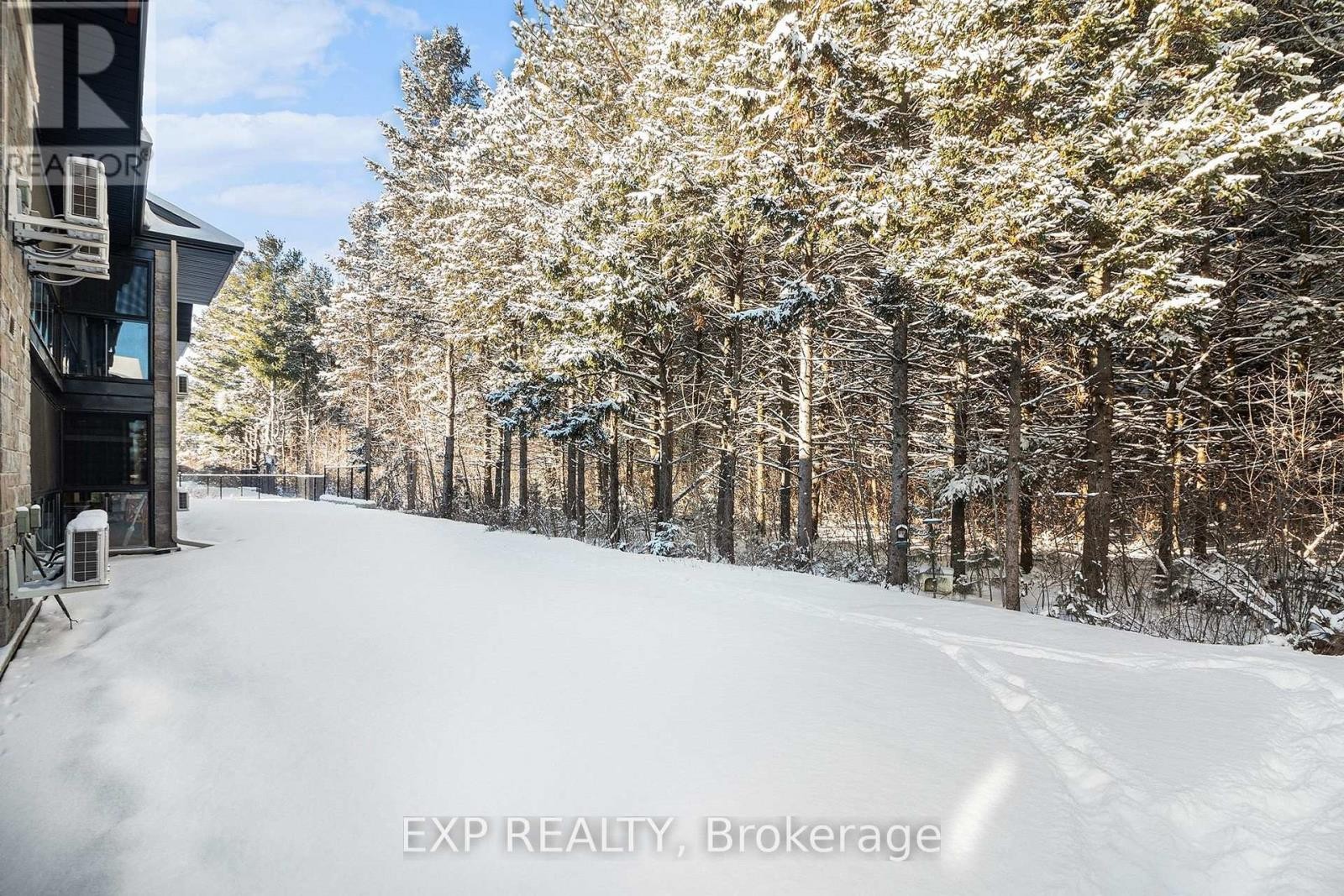 












410 - 99 ST MORITZ TRAIL

,
Russell,




Ontario
K0A1W0

