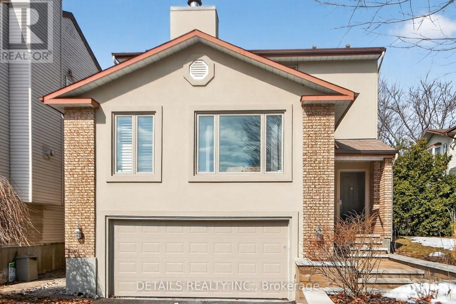 












37 GILLESPIE CRESCENT N

,
Ottawa,




Ontario
K1V0C1

