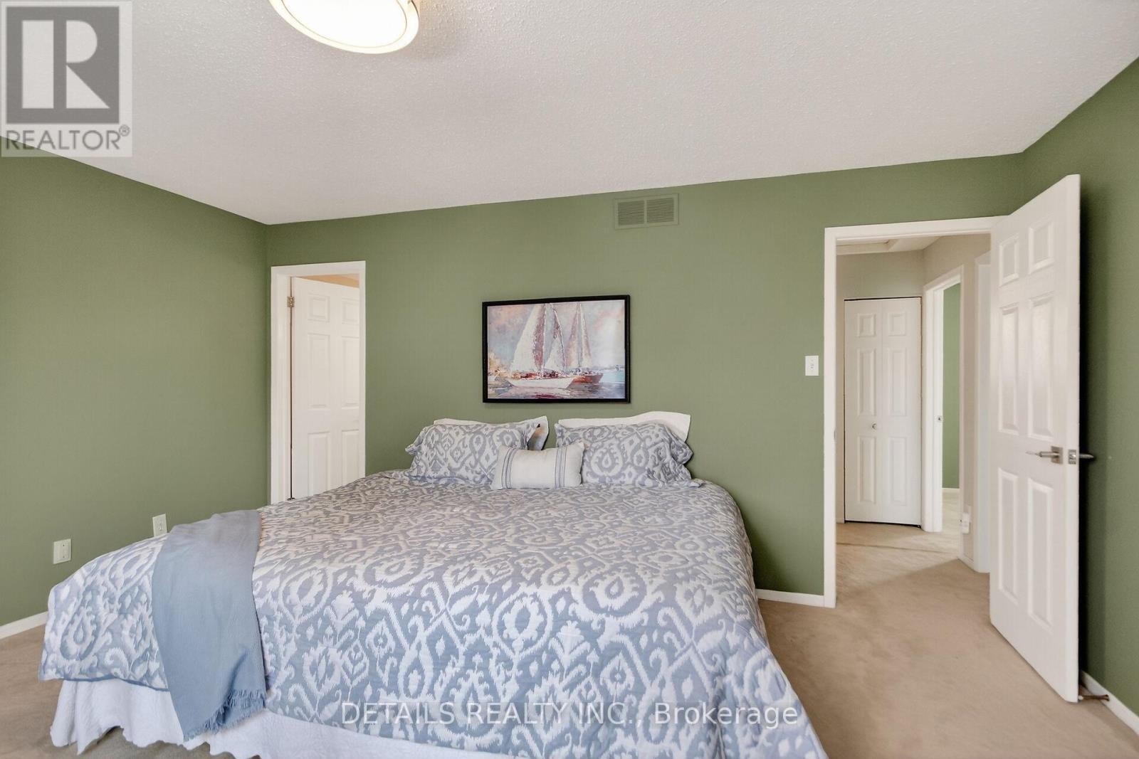












37 GILLESPIE CRESCENT N

,
Ottawa,




Ontario
K1V0C1

