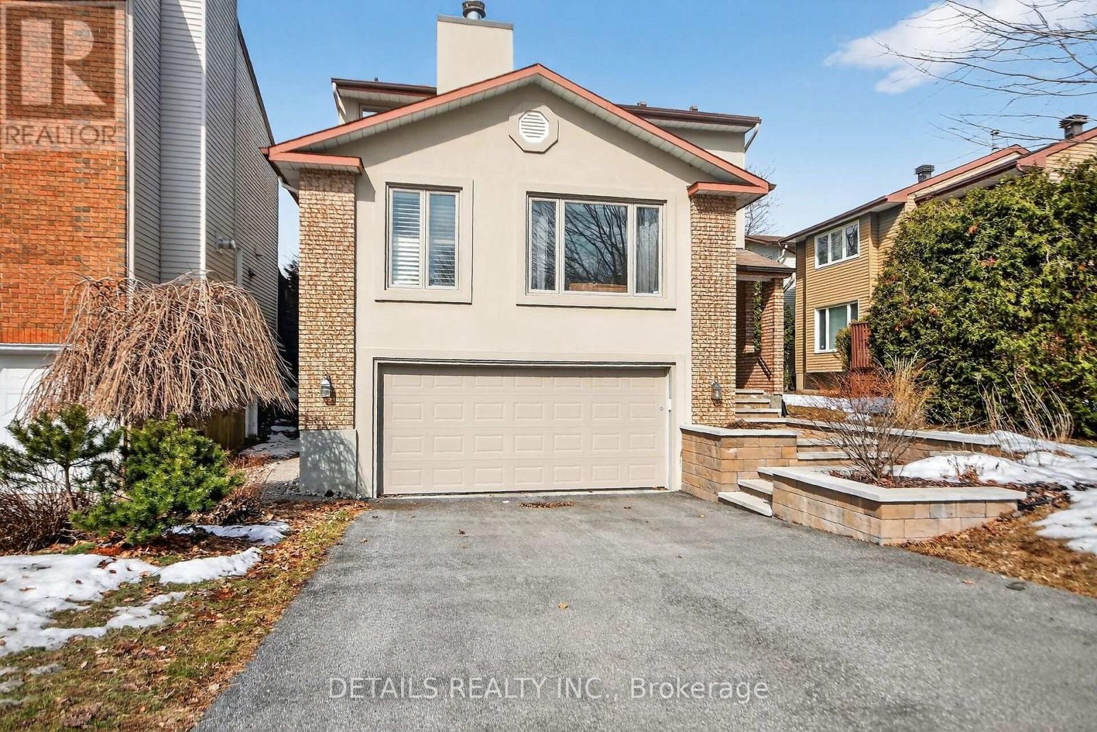 












37 GILLESPIE CRESCENT N

,
Ottawa,




Ontario
K1V0C1

