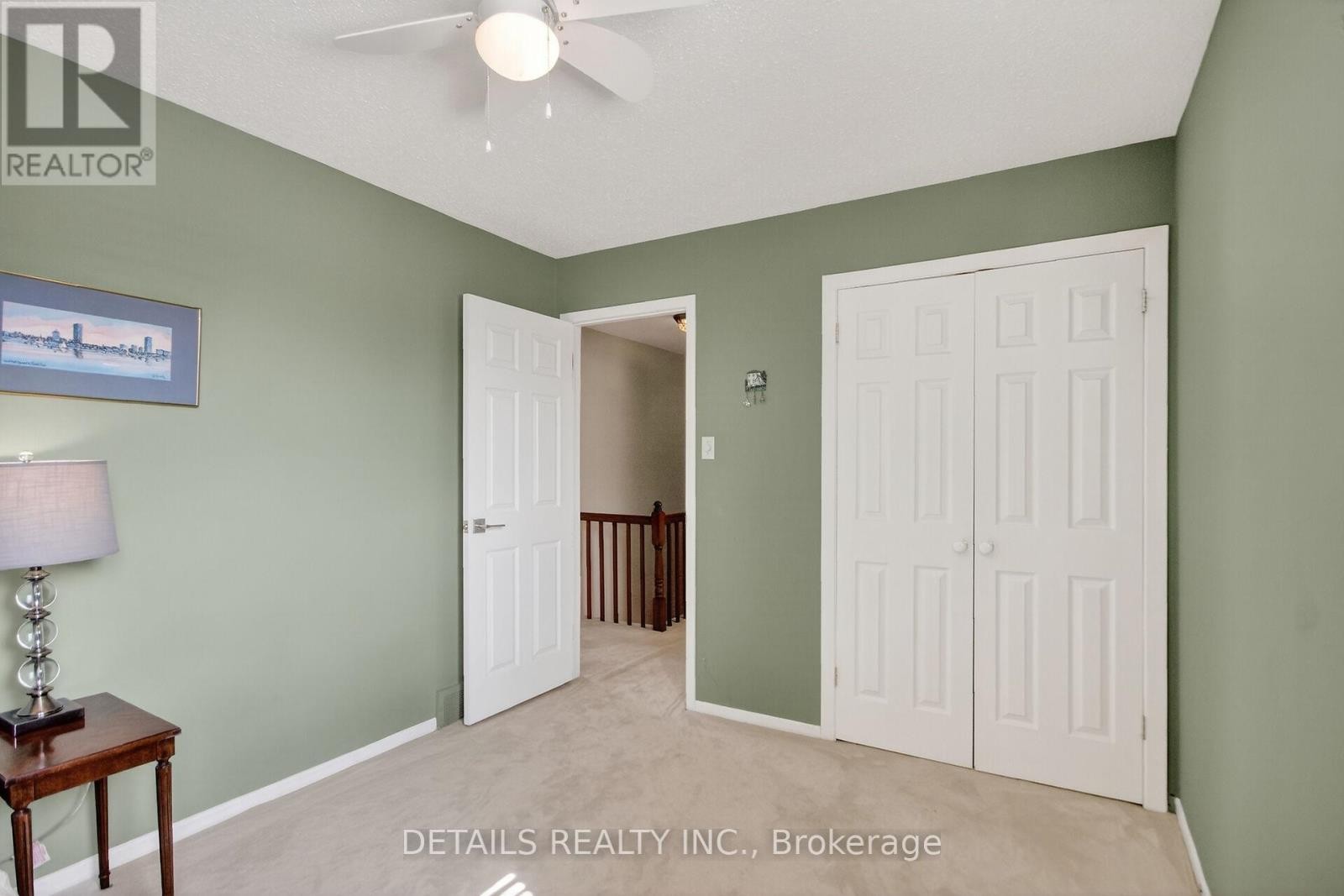












37 GILLESPIE CRESCENT N

,
Ottawa,




Ontario
K1V0C1

