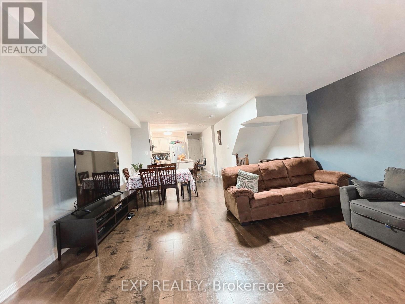 












10 - 4031 CANYON WALK DRIVE

,
Ottawa,




Ontario
K1V0Z4

