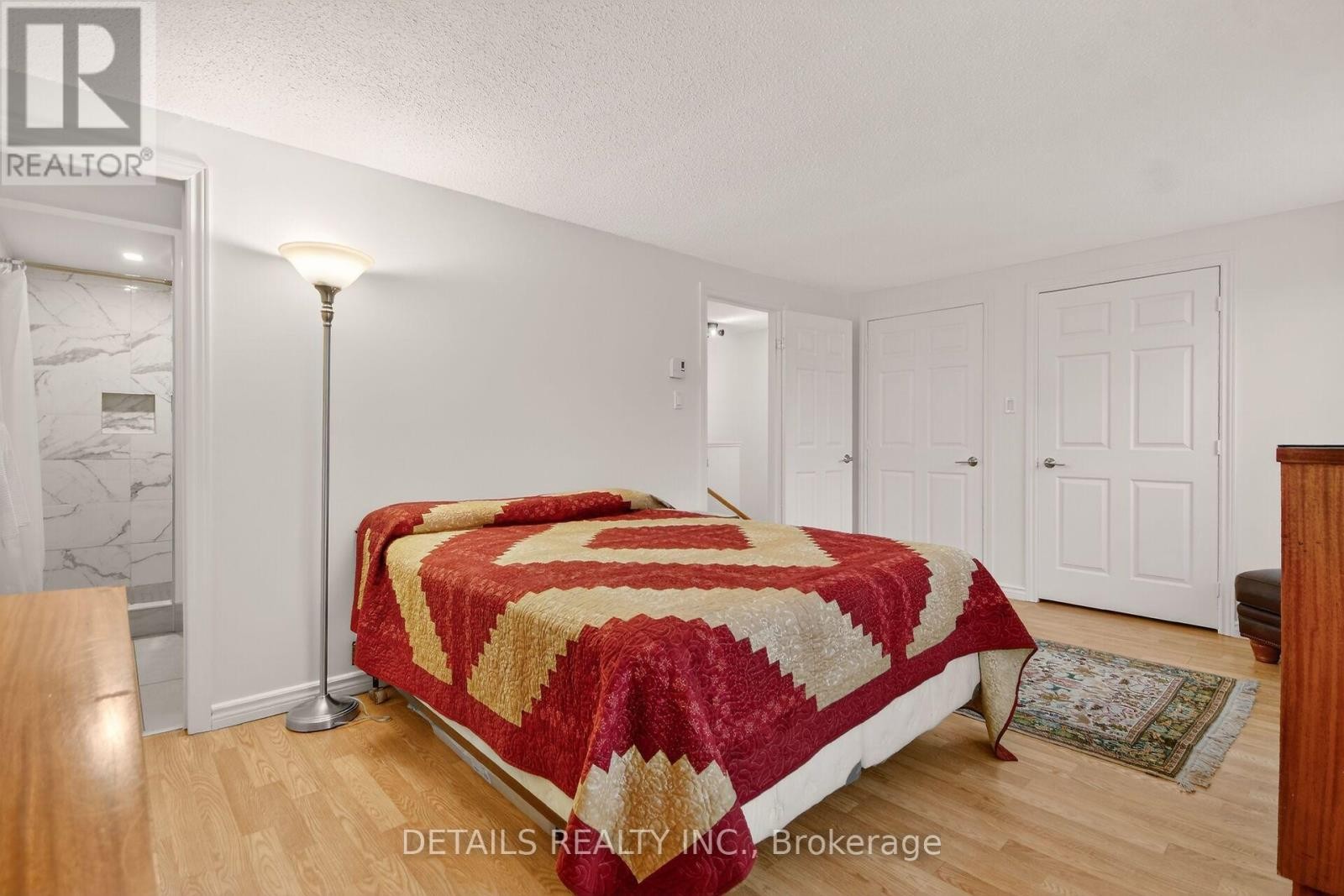 












5 - 40 APPLEBY PRIVATE

,
Ottawa,




Ontario
K2C3P4

