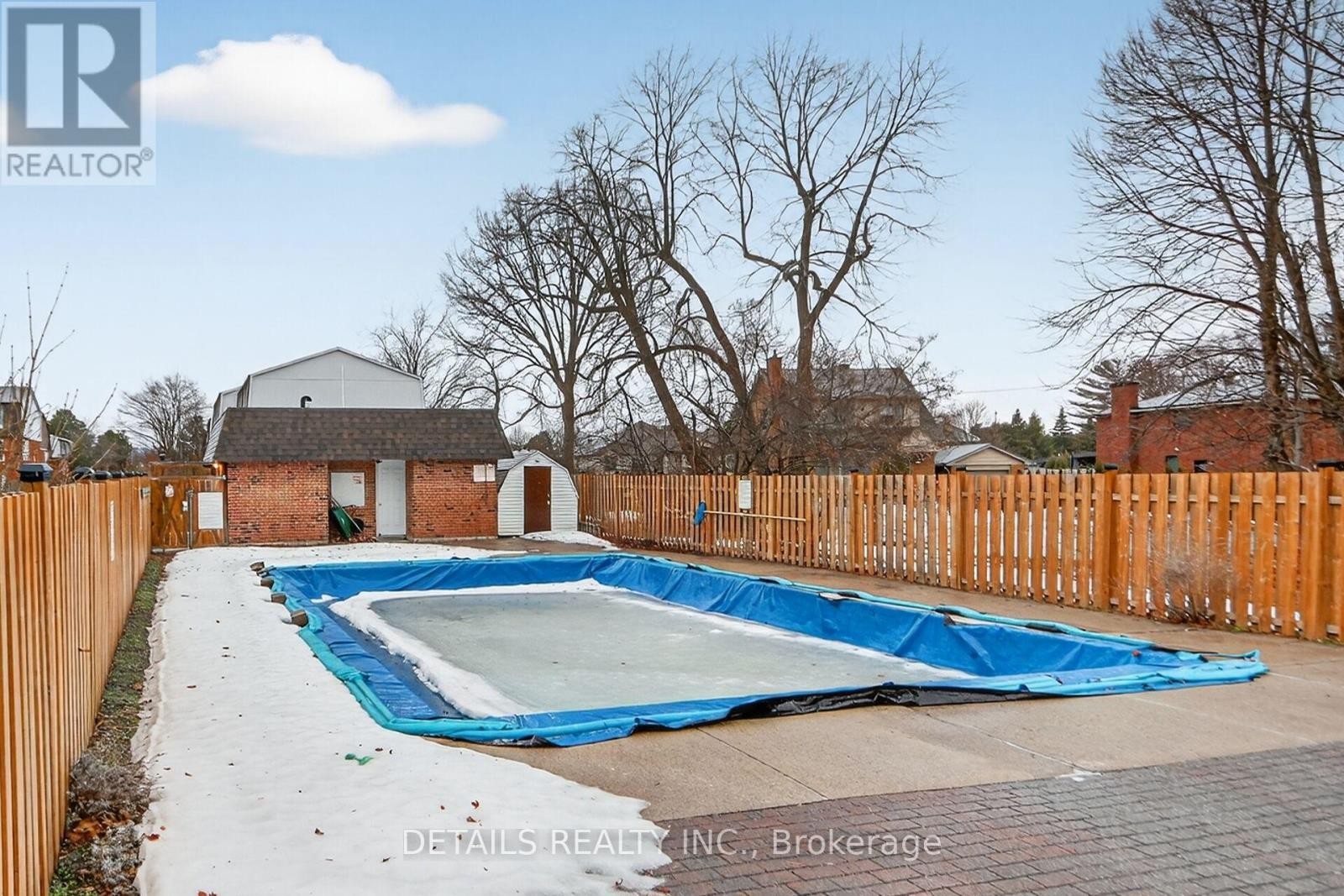 












5 - 40 APPLEBY PRIVATE

,
Ottawa,




Ontario
K2C3P4


